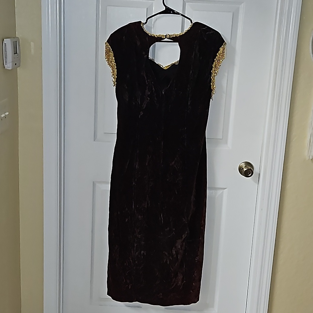 Maxima 100% Velvet Chocolate Gypsy Costume Gown Gold Sequins Beads Size Large 8 - Picture 3 of 17